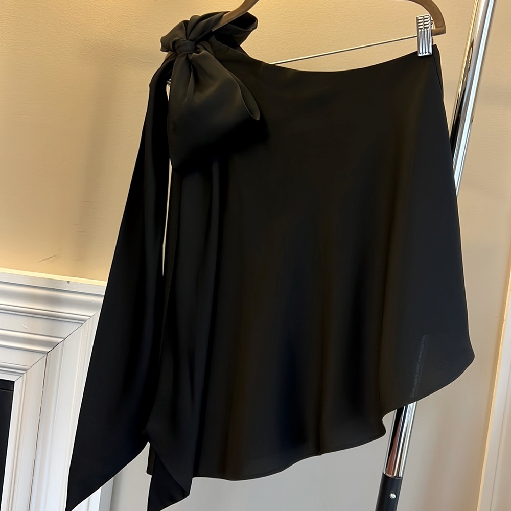 One Shoulder Top